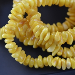 Natural chips amber bracelet